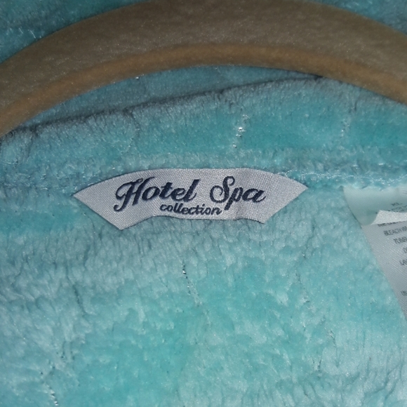 Lush turquoise Robe - Picture 4 of 4